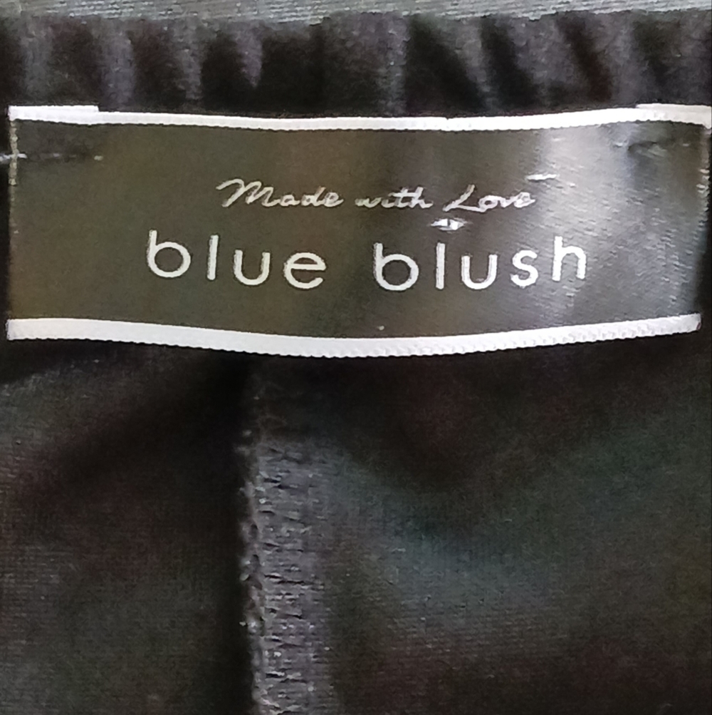 Blue blush - Picture 3 of 6